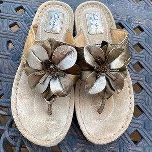 Clarks Artisan Floral Sandals Pewter Size 7.5